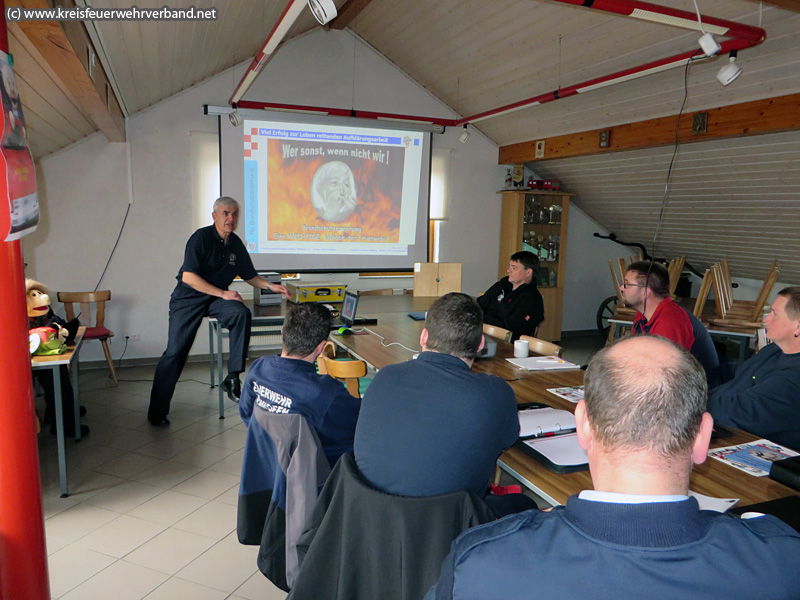 Seminar Brandschutzerziehung in der Kindertagesstätte des KFV Limburg-Weilburg
